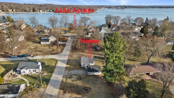 $189,900 | S67W18711 Emerald Drive, Muskego, WI 53150