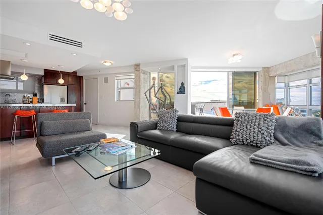 $15,000 | Miami Beach City Center, Miami Beach, FL 33139