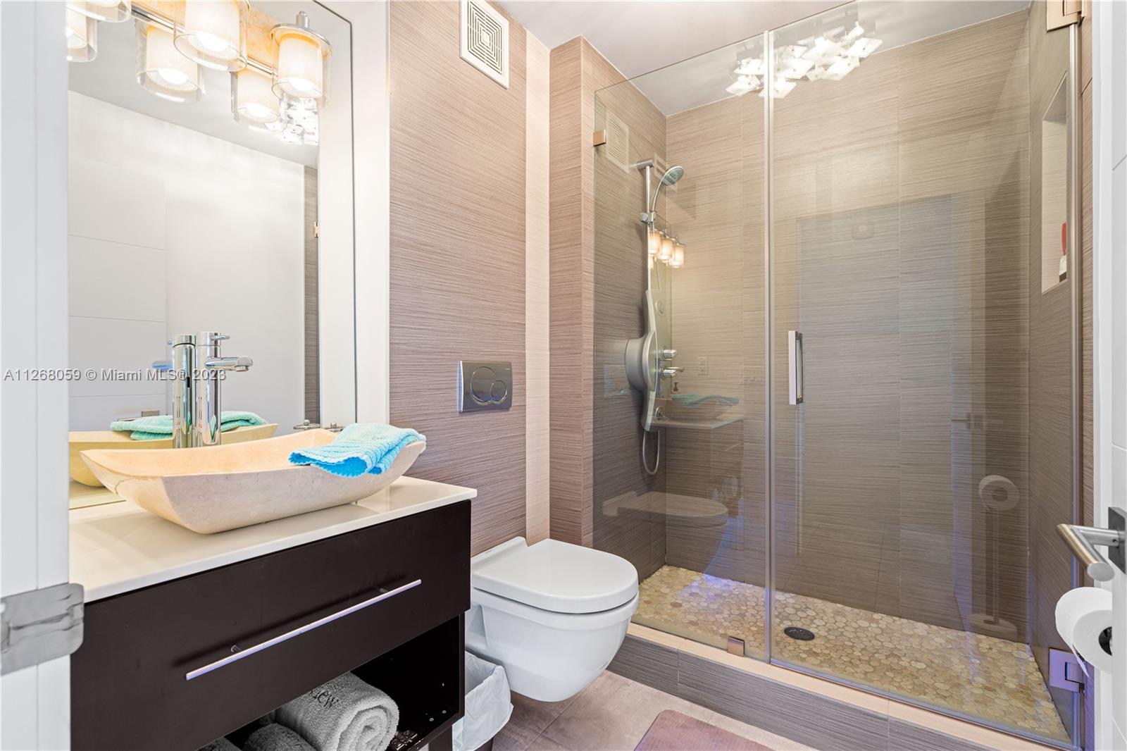 Miami Beach City Center Miami Beach, FL 33139 - Photo 7 of 11