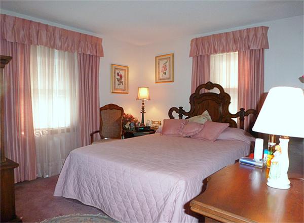 12 Duffy Lane Springfield, MA 01119 - Photo 15 of 24