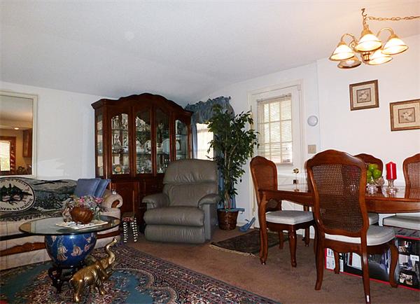 12 Duffy Lane Springfield, MA 01119 - Photo 9 of 24
