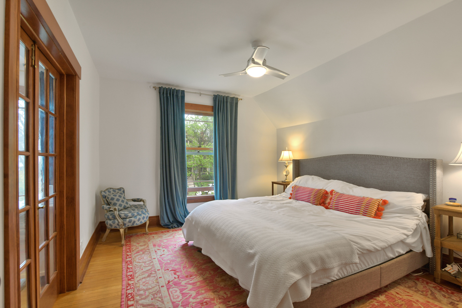 1726 Wesley Avenue Evanston, IL 60201 - Photo 13 of 27 a bedroom with a bed and a window