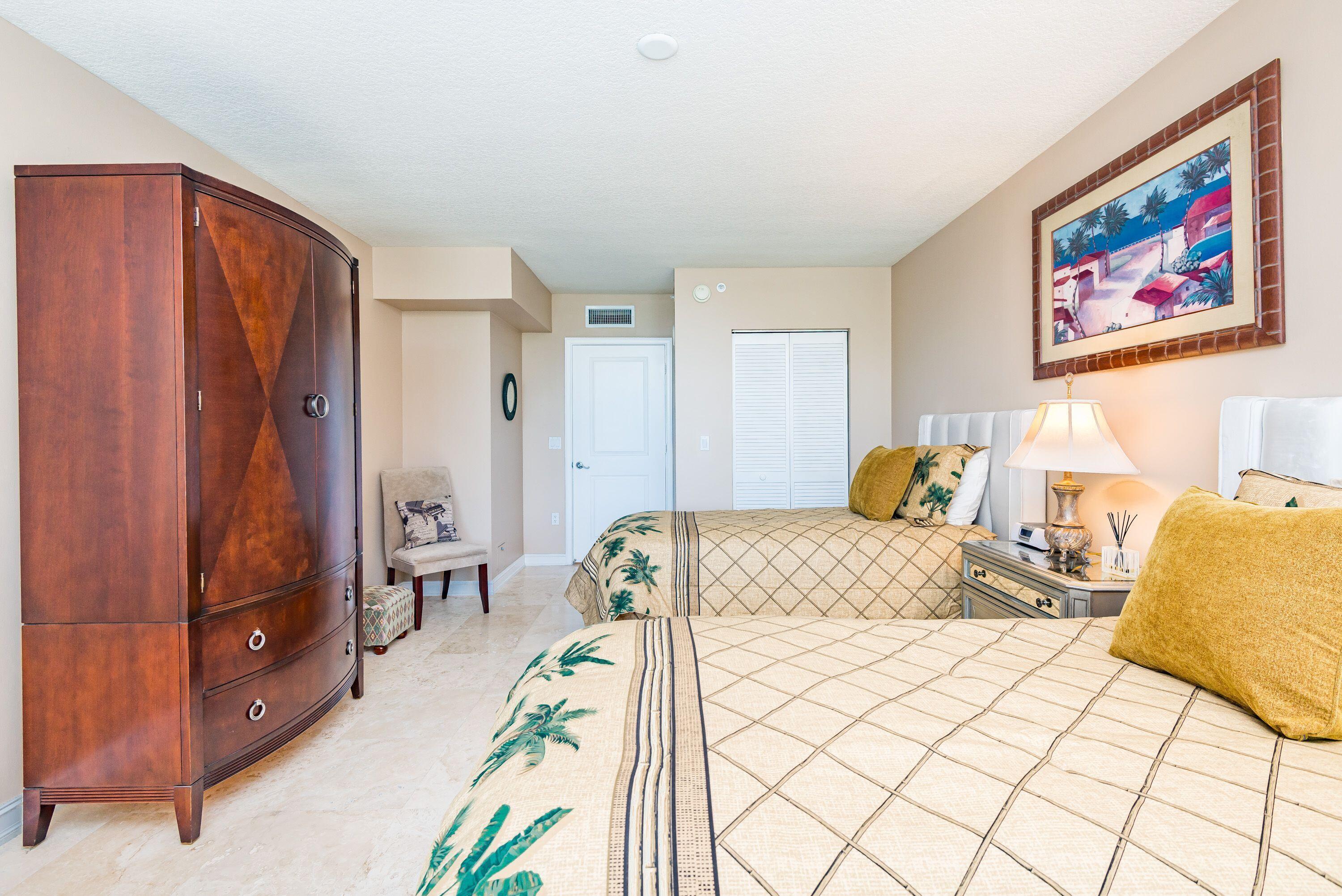 99 Southeast Mizner Boulevard, Unit 215 Boca Raton, FL 33432 - Photo 19 of 40 2nd Bedroom #2