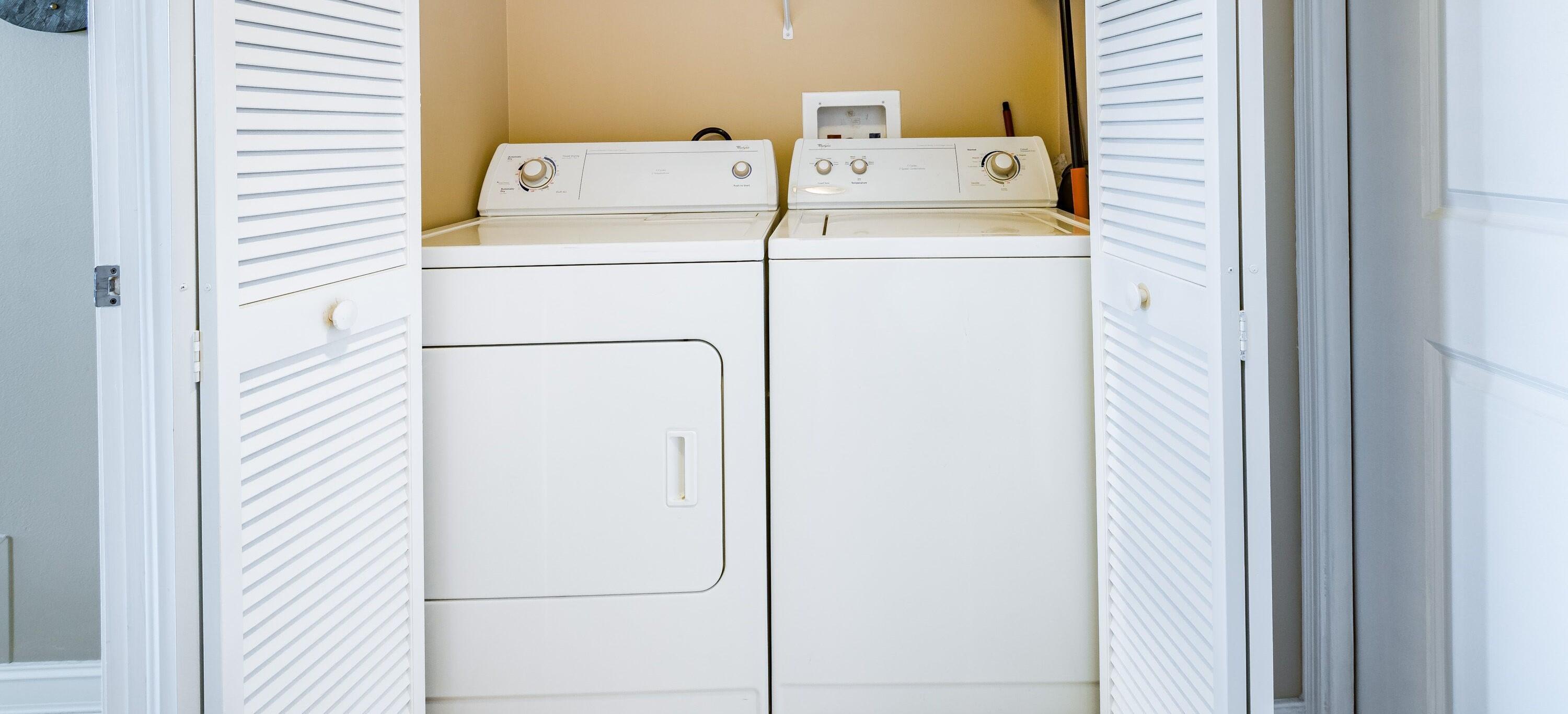 99 Southeast Mizner Boulevard, Unit 215 Boca Raton, FL 33432 - Photo 25 of 40 Washer Dryer Area (2)