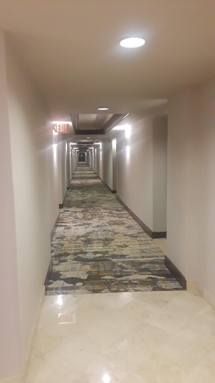 99 Southeast Mizner Boulevard, Unit 215 Boca Raton, FL 33432 - Photo 26 of 40 Hallway