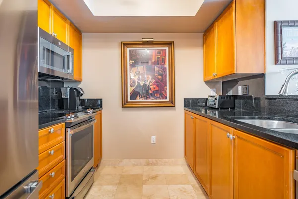 $9,650 | 99 Southeast Mizner Boulevard, Unit 215, Boca Raton, FL 33432