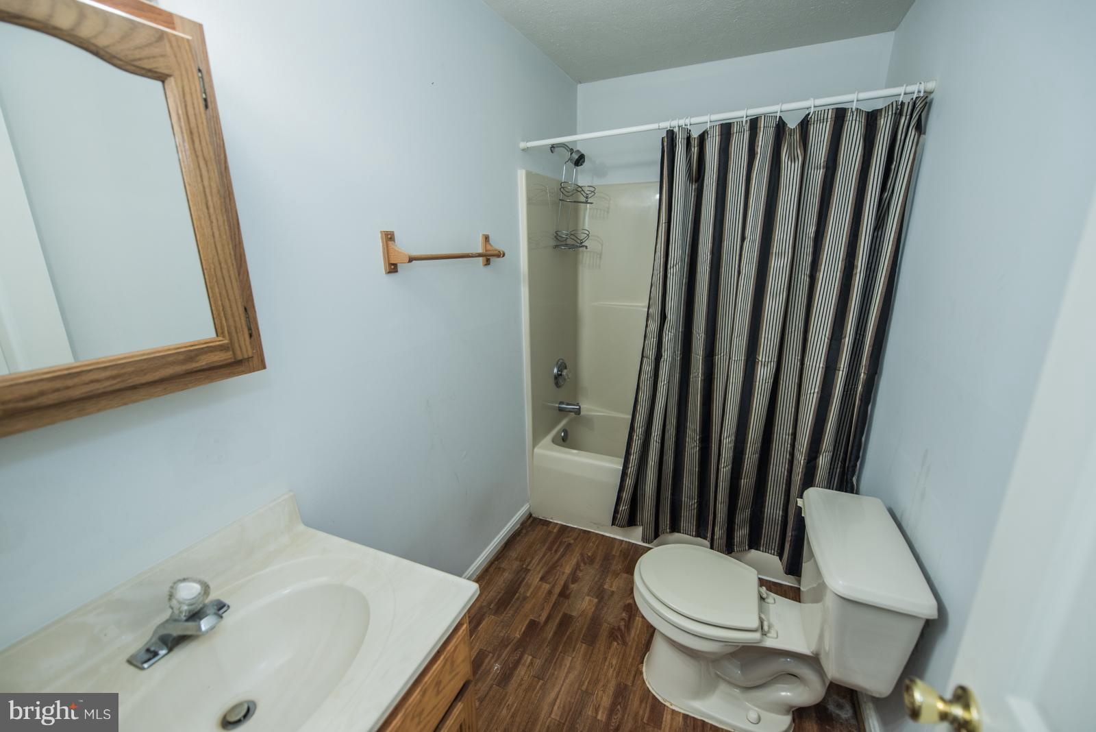 549 High Knob Road Front Royal, VA 22630 - Photo 26 of 30 Bath