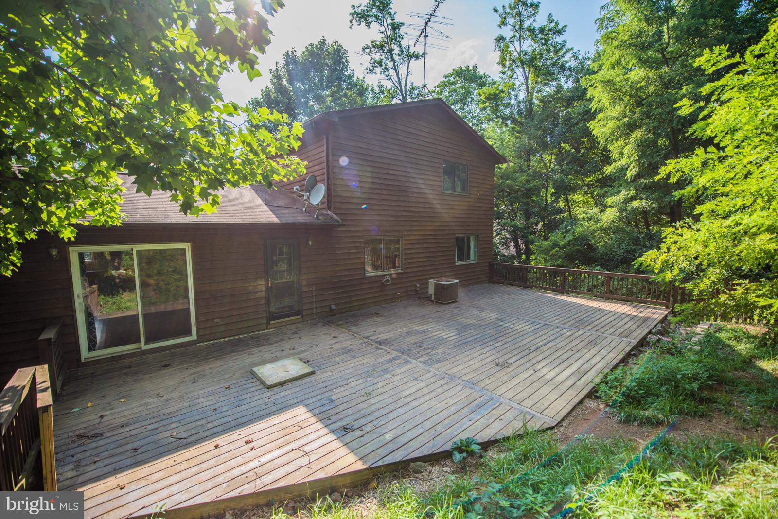 549 High Knob Road Front Royal, VA 22630 - Photo 29 of 30 Exterior (Rear)