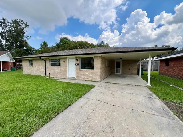 $1,800 | 717 Lydia Court, Marrero, LA 70072