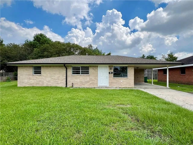 $1,800 | 717 Lydia Court, Marrero, LA 70072