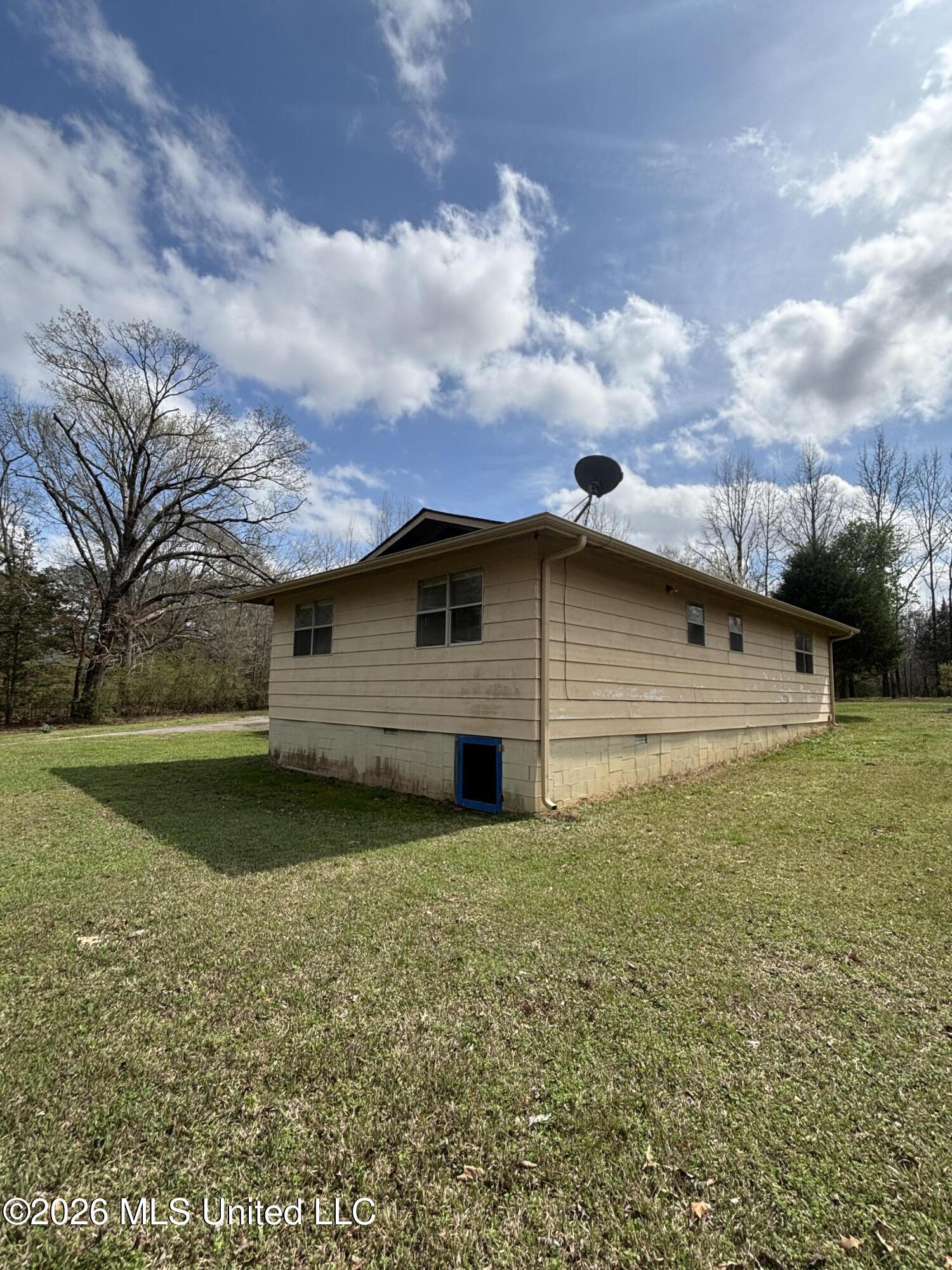 211 Oak Road Byhalia, MS 38611 - Photo 3 of 49 1-4