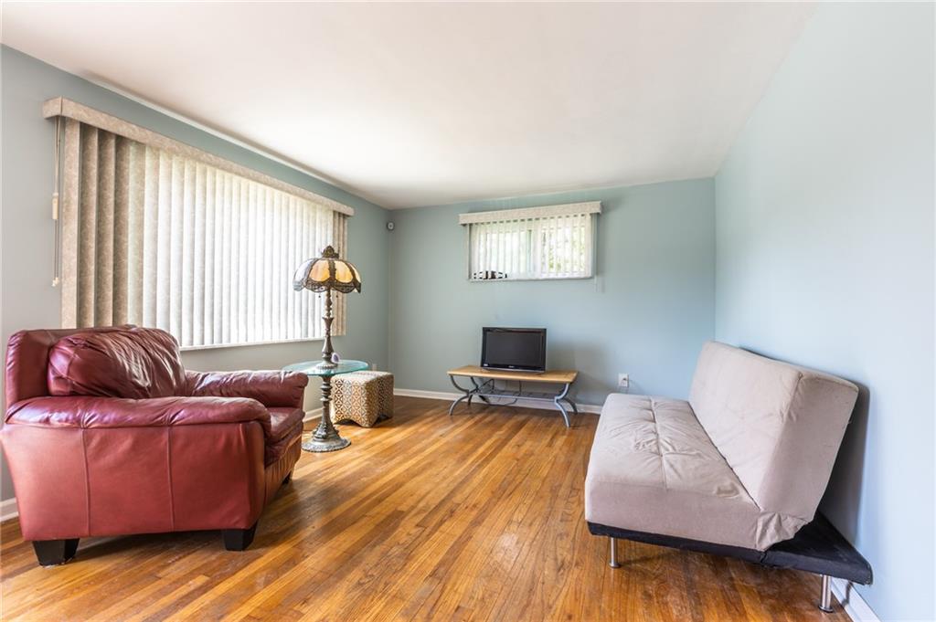 145 Poplar Ridge Road Pittsburgh, PA 15235 - Photo 4 of 25 Gallery Image 4