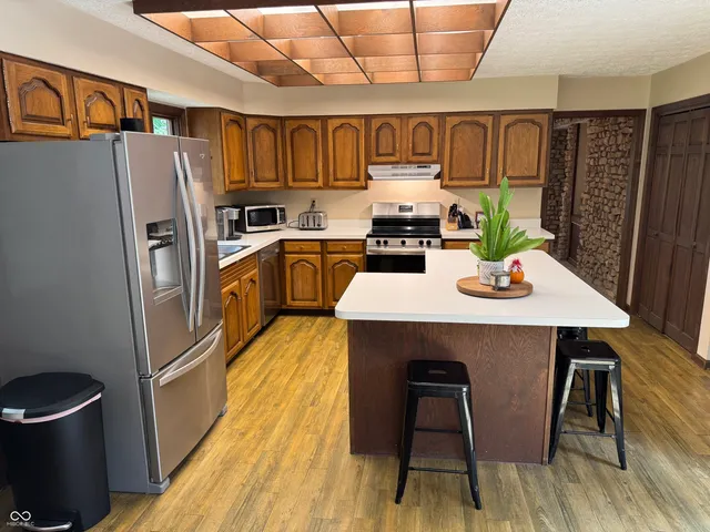 $875,000 | 9103 Sargent Road, Indianapolis, IN 46256