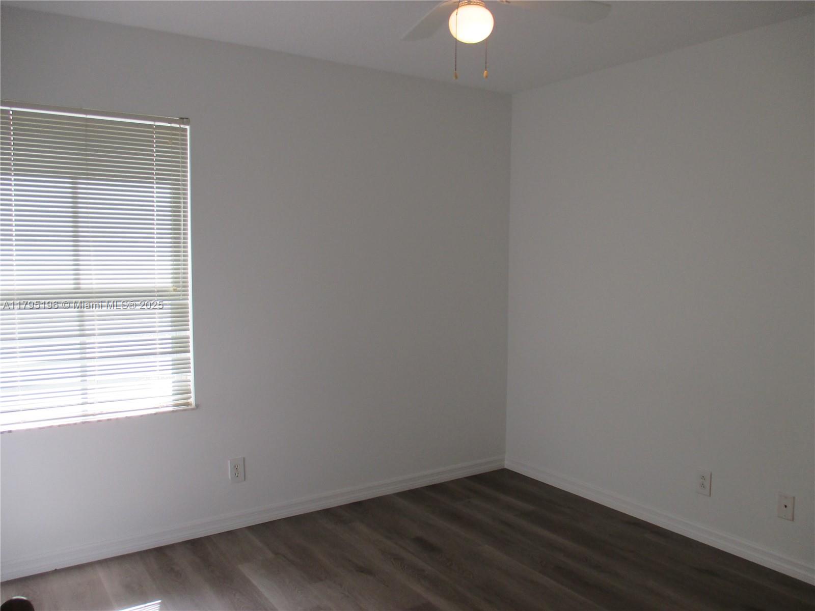 4112 Pine Ridge Lane Weston, FL 33331 - Photo 16 of 19