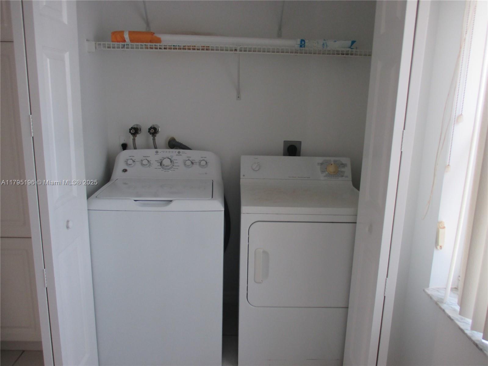 4112 Pine Ridge Lane Weston, FL 33331 - Photo 7 of 19