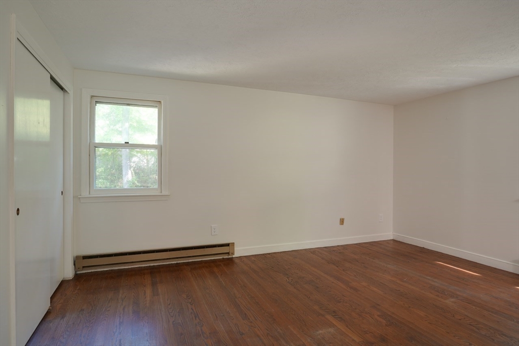 560 Old Harvard Road Boxborough, MA 01719 - Photo 13 of 30