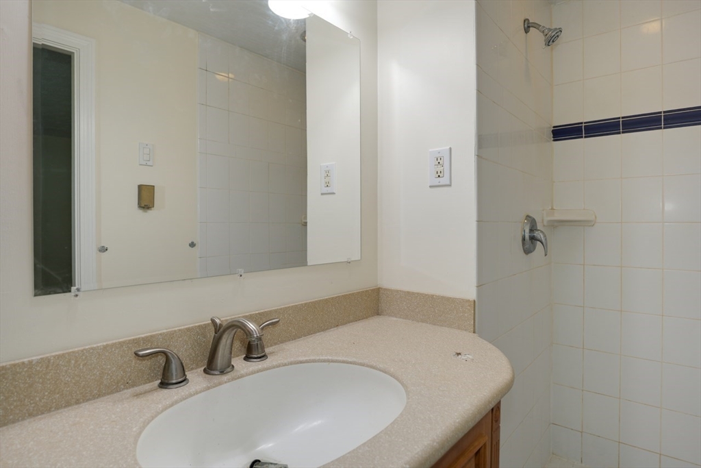 560 Old Harvard Road Boxborough, MA 01719 - Photo 14 of 30