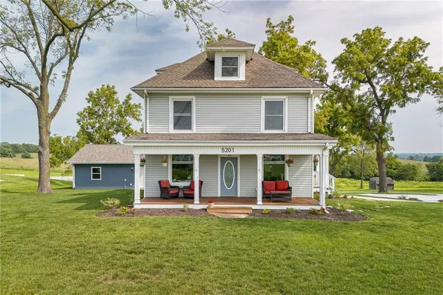 $599,000 | 5201 Cook Road, St. Joseph, MO 64505