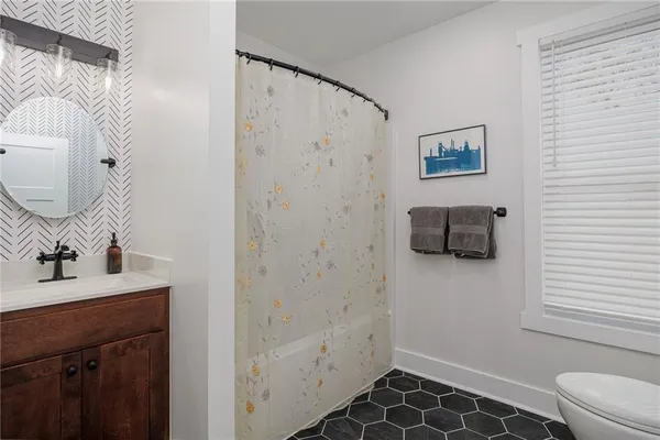 $584,000 | 5201 Cook Road, St. Joseph, MO 64505