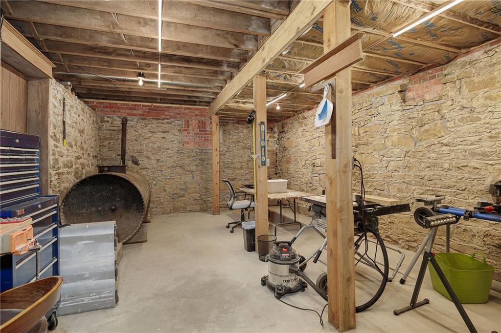 5201 Cook Road St. Joseph, MO 64505 - Photo 34 of 46