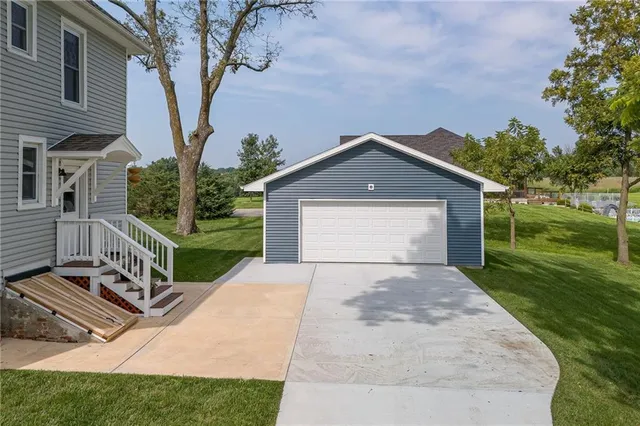 $599,000 | 5201 Cook Road, St. Joseph, MO 64505