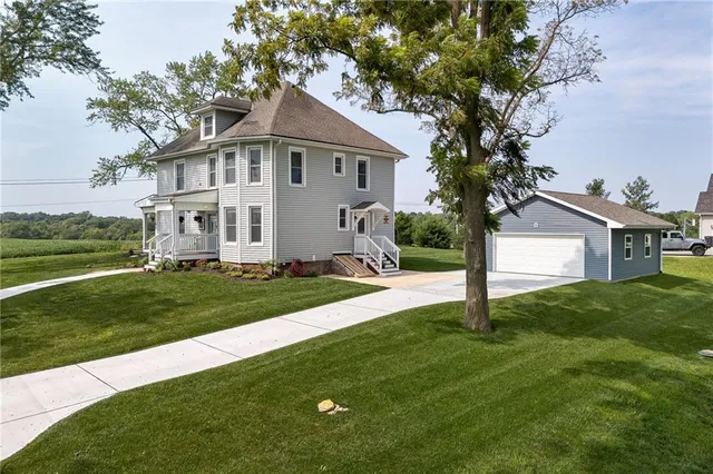 $599,000 | 5201 Cook Road, St. Joseph, MO 64505