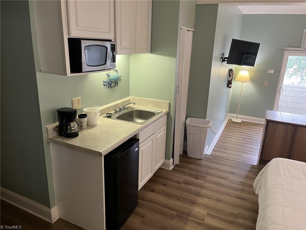 602 West Fort Macon Road Atlantic Beach, NC 28512 - Photo 8 of 17