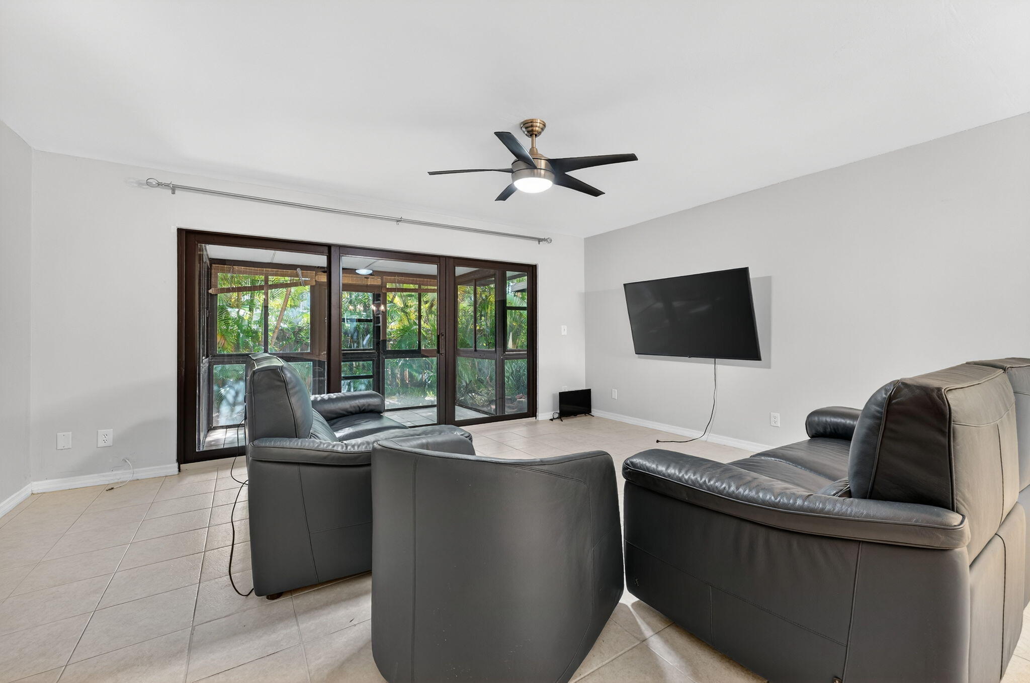 2140 Northeast 44th Street Lighthouse Point, FL 33064 - Photo 13 of 57 13-web-or-mls-13-print-DSC09953