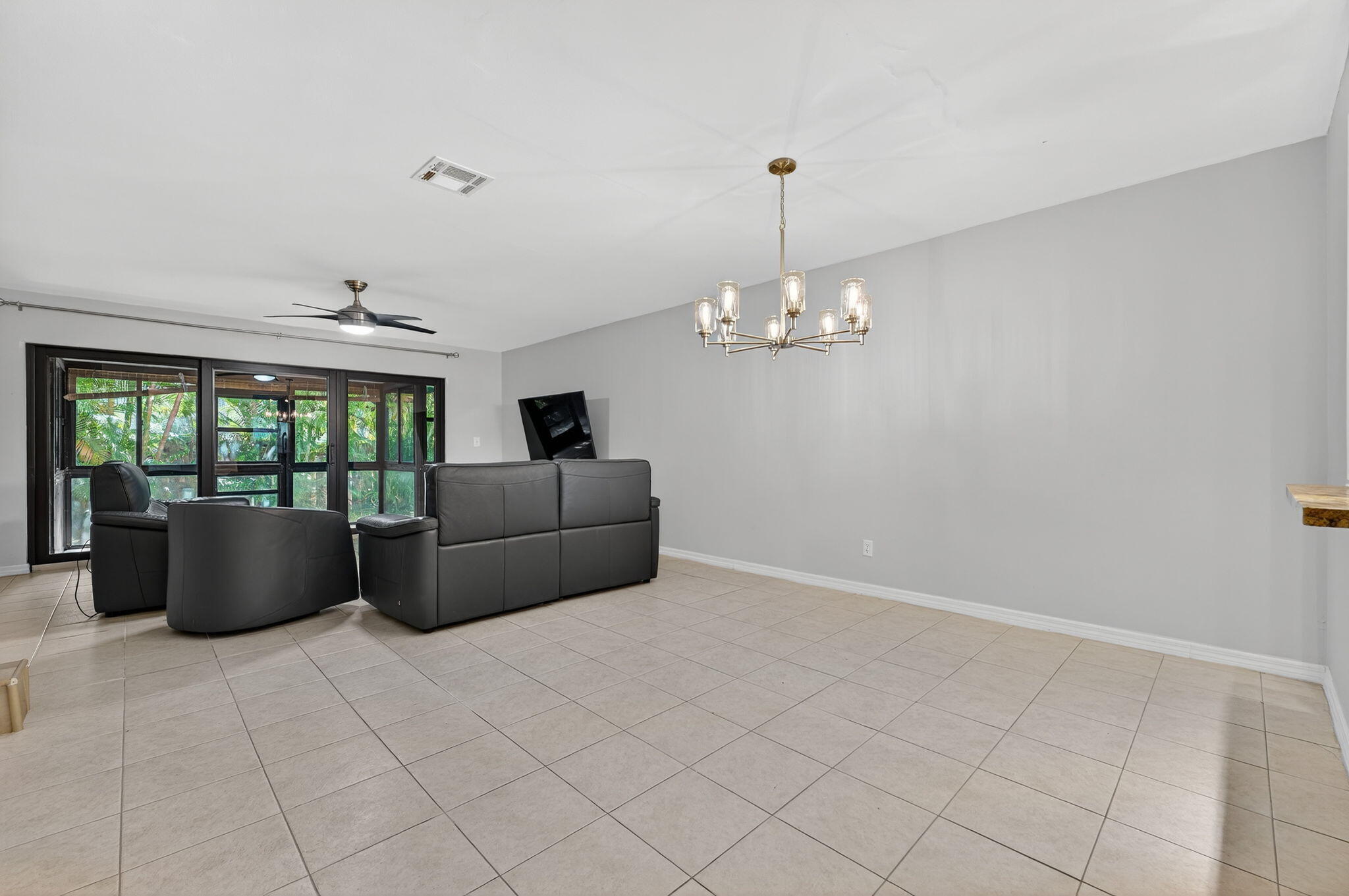 2140 Northeast 44th Street Lighthouse Point, FL 33064 - Photo 15 of 57 15-web-or-mls-11-print-DSC09937