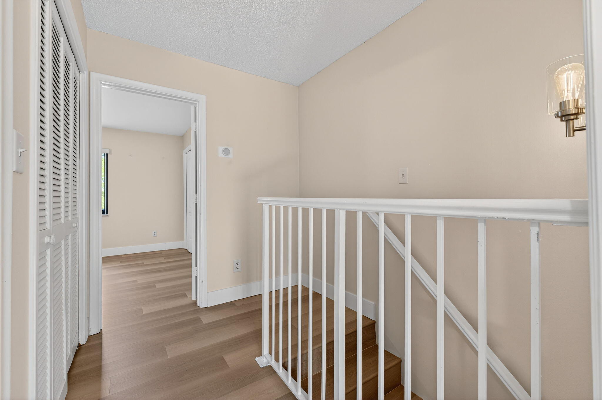 2140 Northeast 44th Street Lighthouse Point, FL 33064 - Photo 27 of 57 27-web-or-mls-27-print-DSC00048