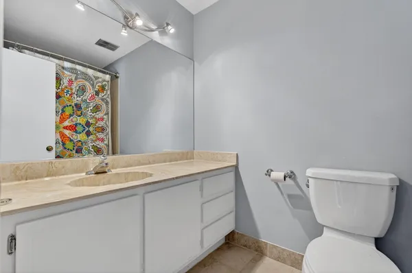 $390,000 | 2140 Northeast 44th Street, Lighthouse Point, FL 33064
