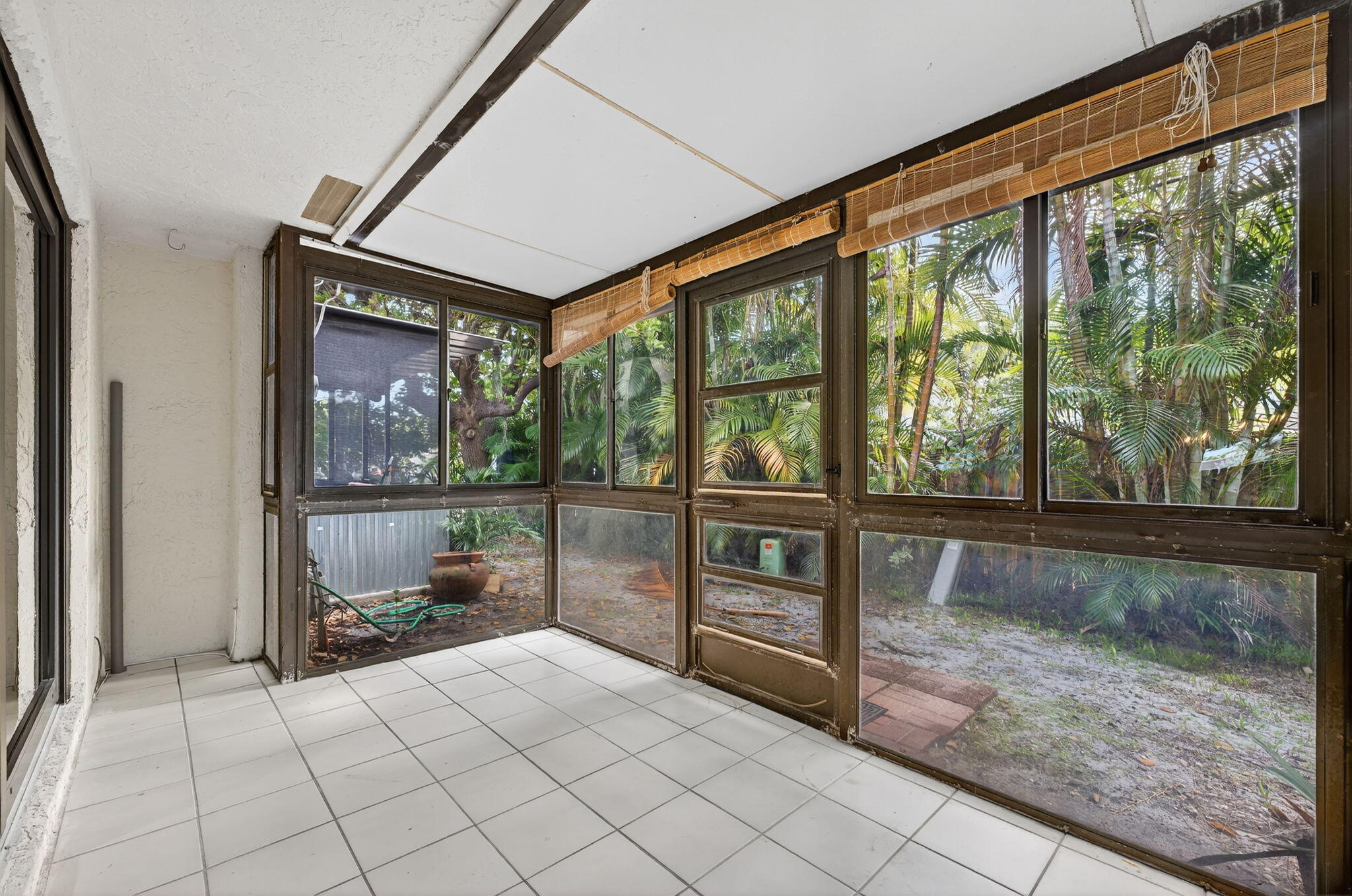 2140 Northeast 44th Street Lighthouse Point, FL 33064 - Photo 35 of 57 35-web-or-mls-35-print-DSC09974