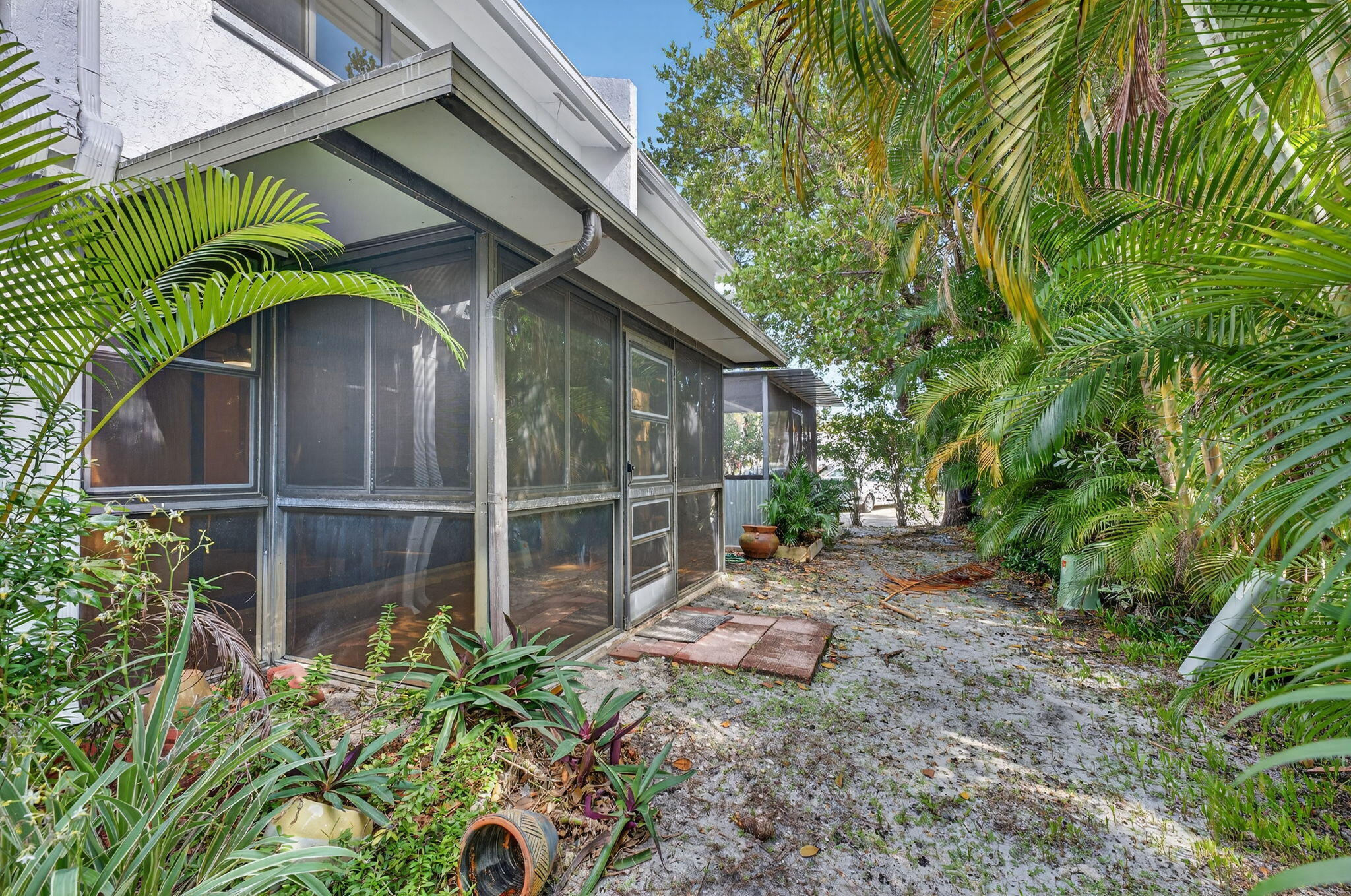 2140 Northeast 44th Street Lighthouse Point, FL 33064 - Photo 39 of 57 39-web-or-mls-39-print-DSC09999