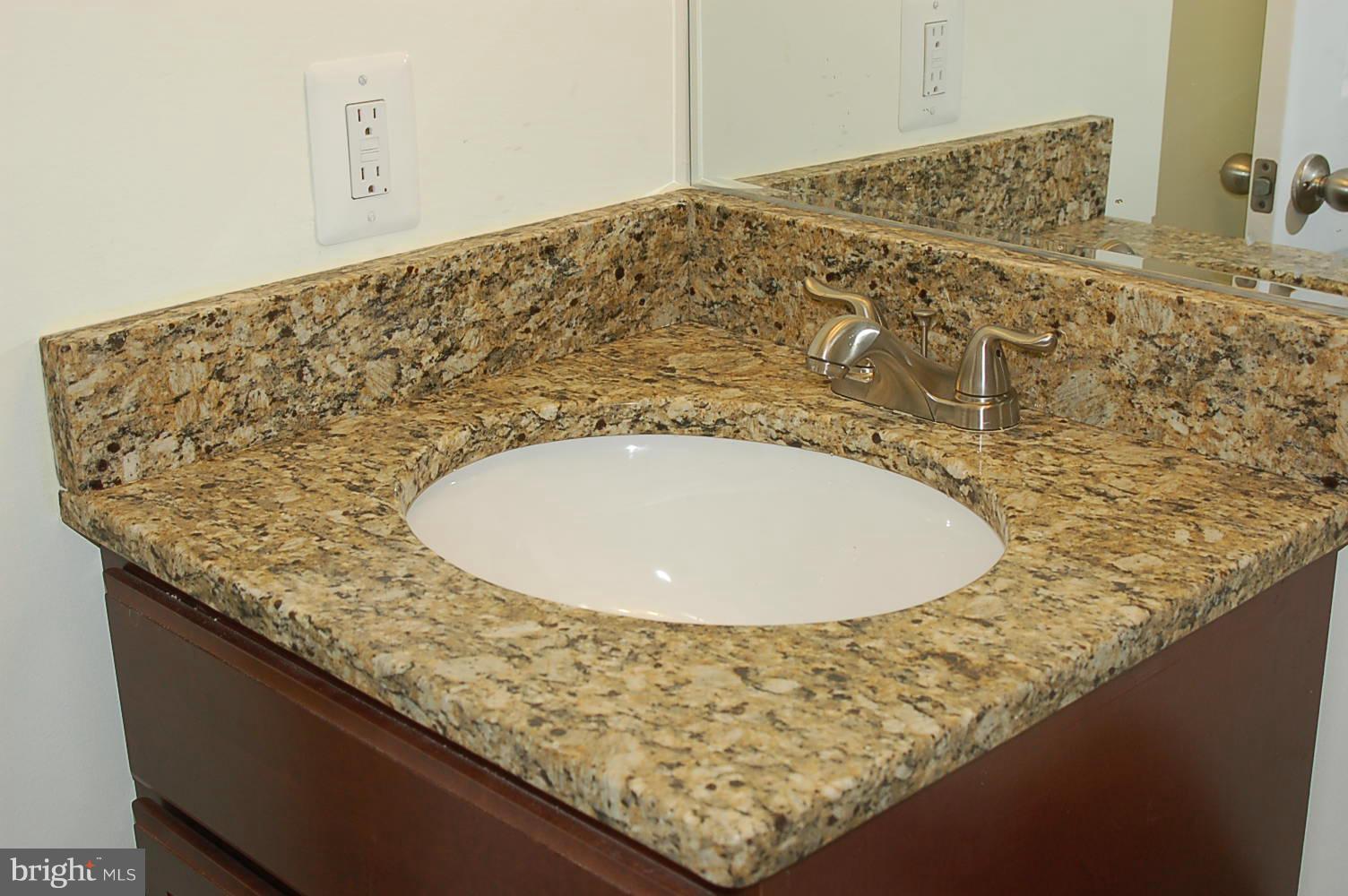 4016 Hilton Road Baltimore, MD 21215 - Photo 19 of 30 Bath