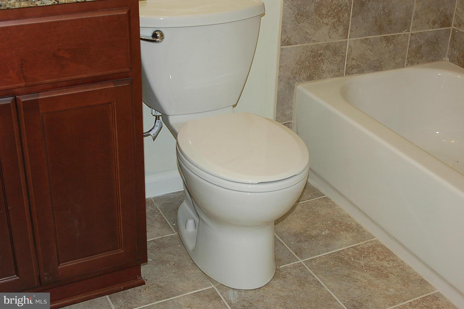 4016 Hilton Road Baltimore, MD 21215 - Photo 24 of 30 Bath