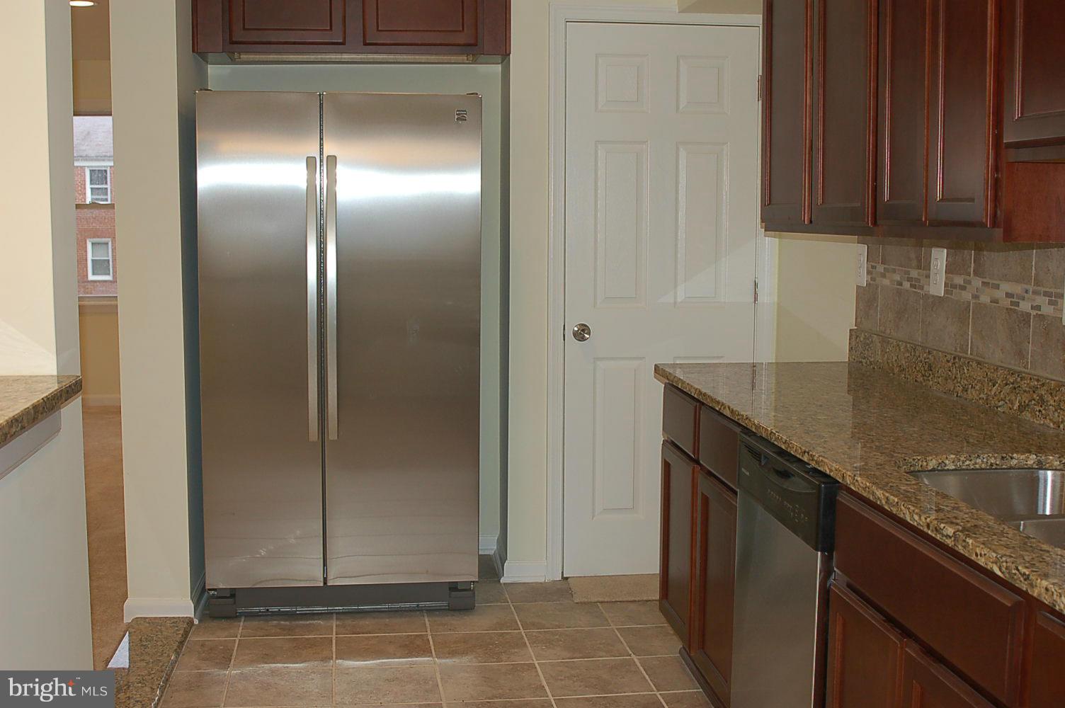 4016 Hilton Road Baltimore, MD 21215 - Photo 8 of 30 Kitchen