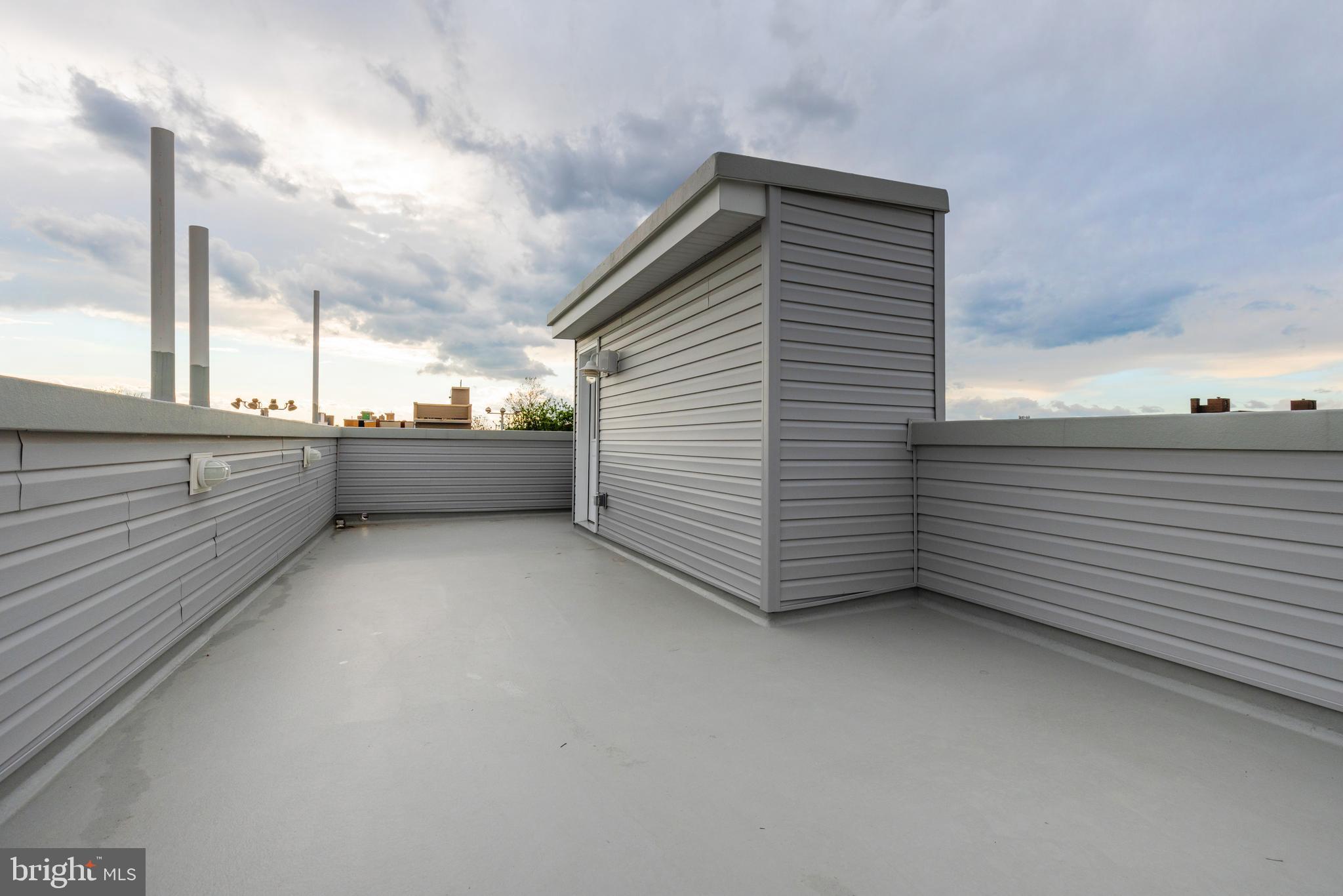 2530 North Howard Street, Unit 2 Philadelphia, PA 19133 - Photo 14 of 22 a view of a terrace