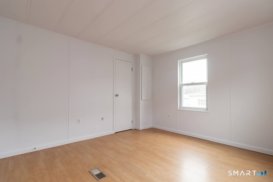 40 Matthews Street Bristol, CT 06010 - Photo 21 of 30