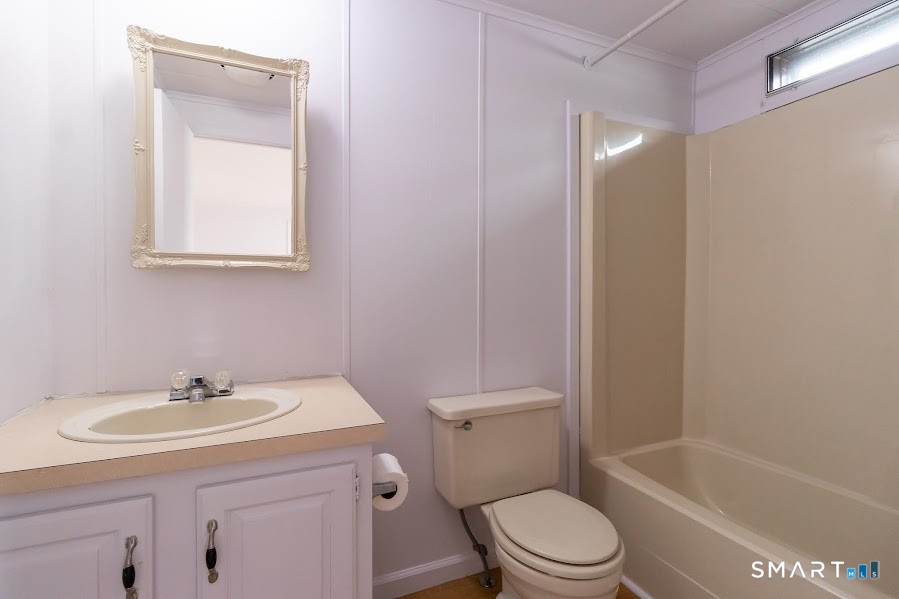 40 Matthews Street Bristol, CT 06010 - Photo 23 of 30