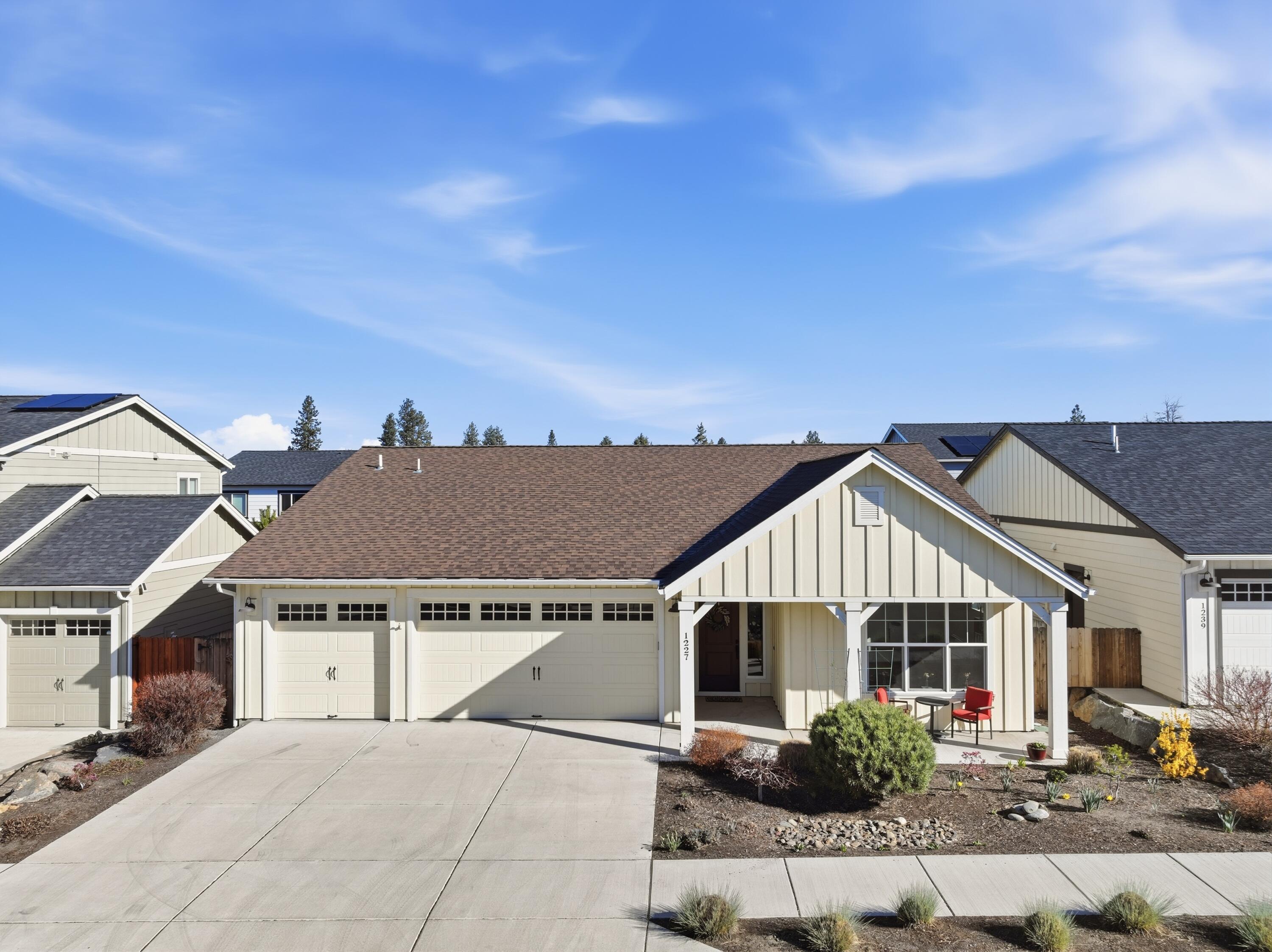 1227 Northeast Hoover Loop Bend, OR 97701 - Photo 2 of 38 1227 NE Hoover Lp - 2