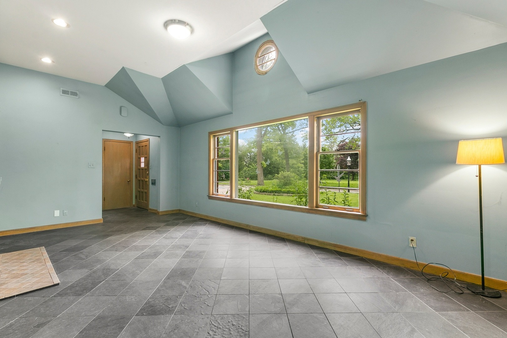 300 Fairbank Road Riverside, IL 60546 - Photo 3 of 31