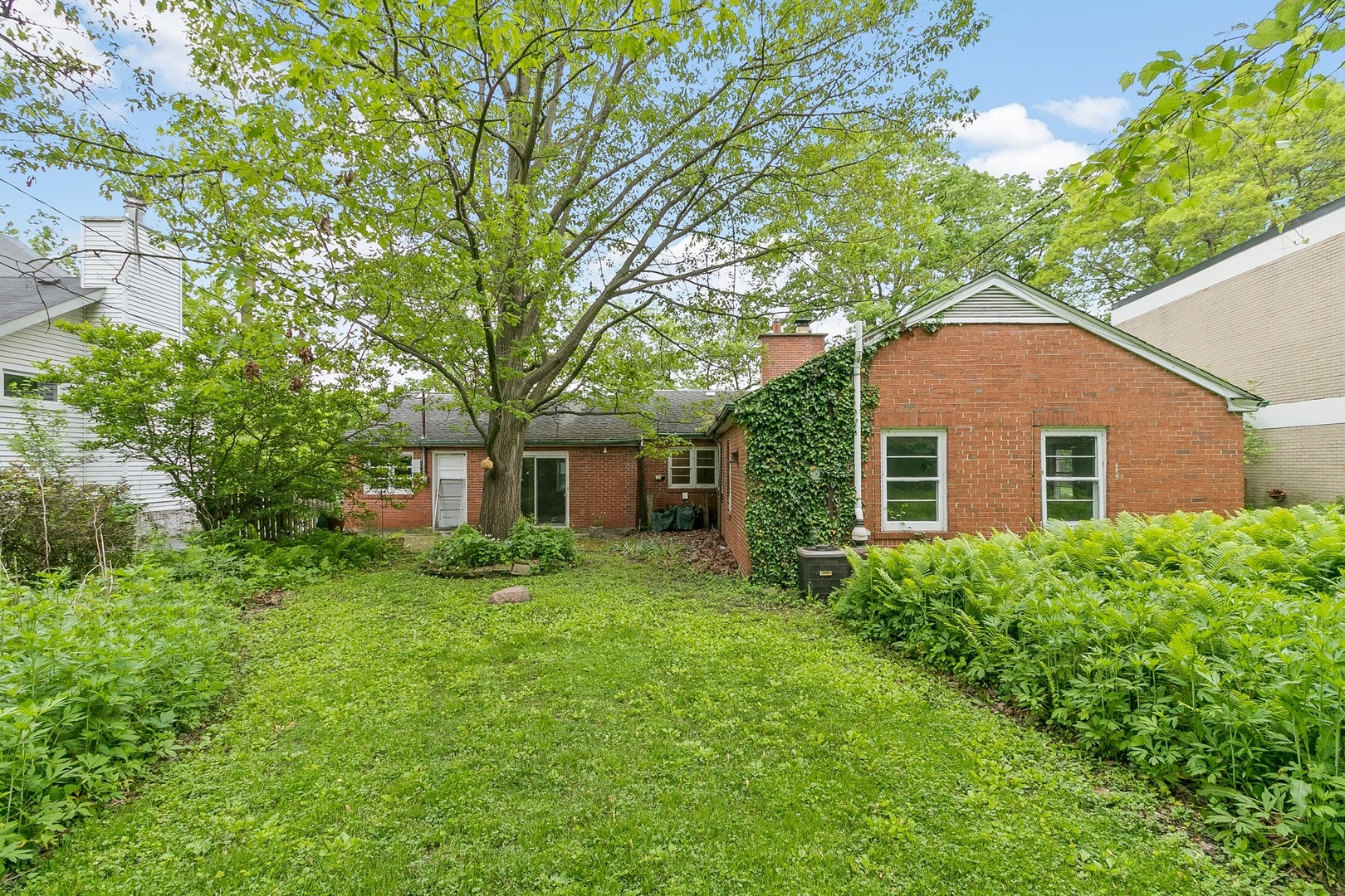 300 Fairbank Road Riverside, IL 60546 - Photo 22 of 31