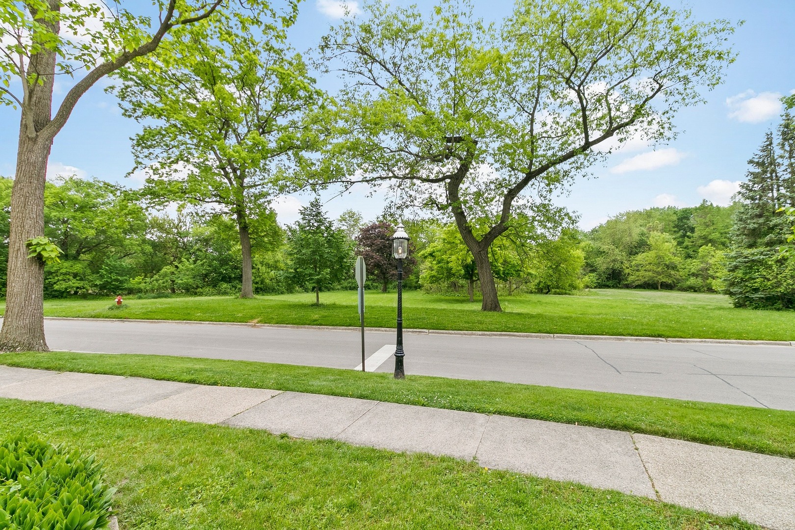 300 Fairbank Road Riverside, IL 60546 - Photo 23 of 31