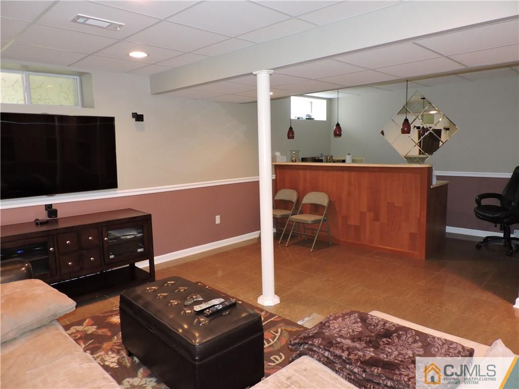 358 Hawthorne Road North Brunswick, NJ 08902 - Photo 16 of 24 Gallery Image 16