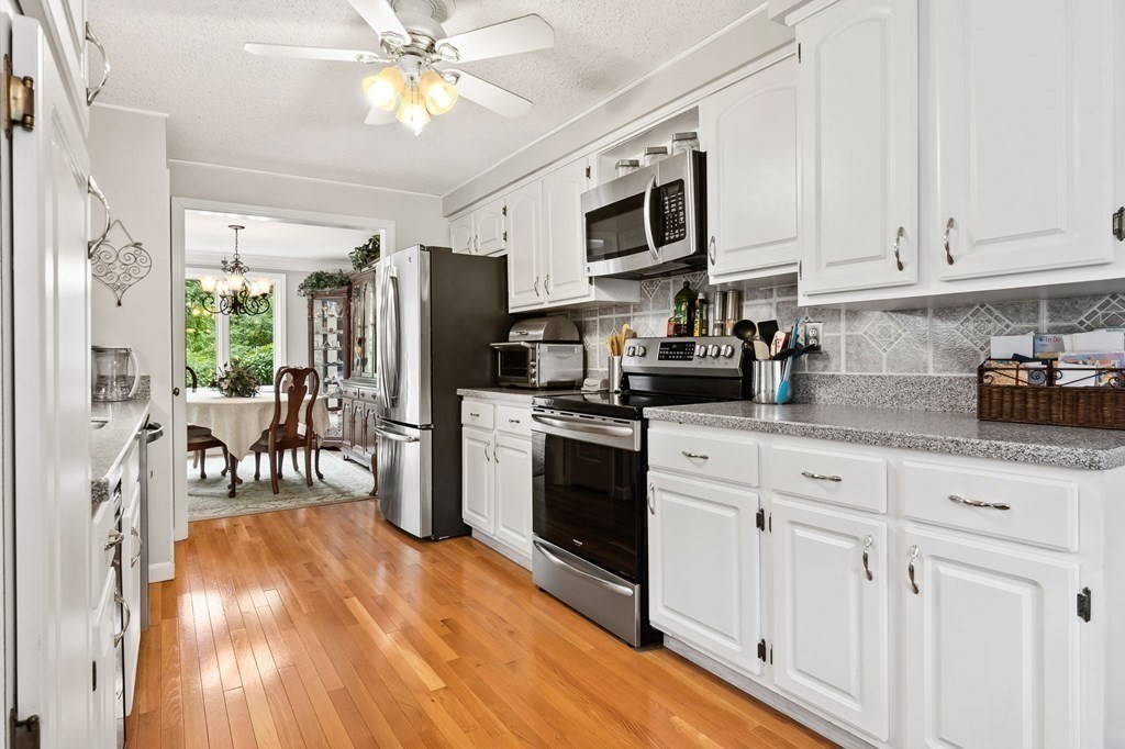 61 Village Post Road, Unit 61 Danvers, MA 01923 - Photo 16 of 40 Gallery Image 16