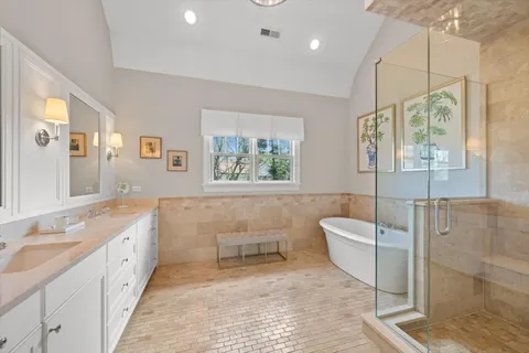 $2,395,000 | 1482 Edgewood Lane, Winnetka, IL 60093
