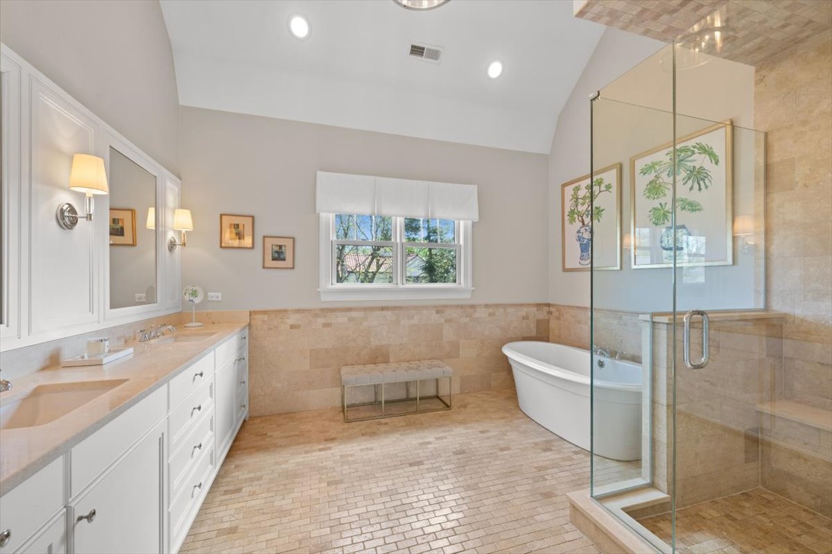 1482 Edgewood Lane Winnetka, IL 60093 - Photo 37 of 58
