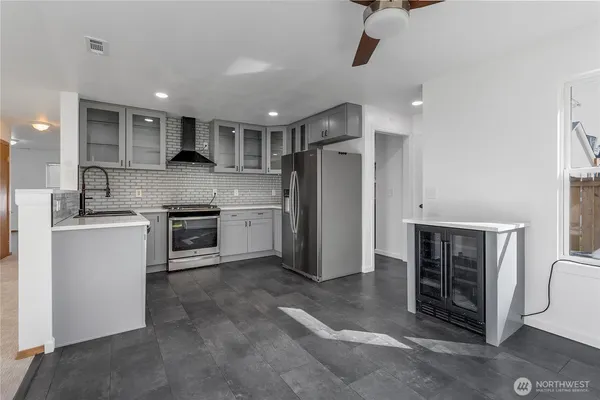 $575,000 | 12110 135th Street East, Puyallup, WA 98374
