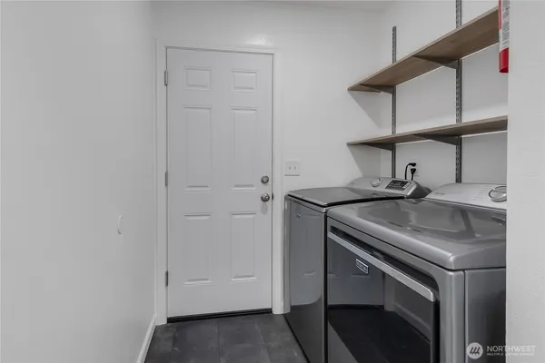 $575,000 | 12110 135th Street East, Puyallup, WA 98374