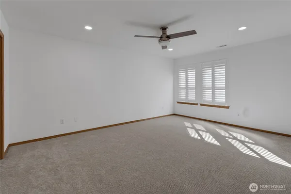 $575,000 | 12110 135th Street East, Puyallup, WA 98374